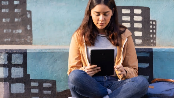 30 mil becas para impulsar la educación en tecnología en México